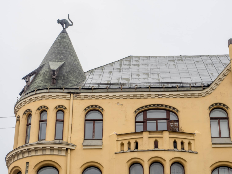 This 1909 house with its whimsical cat finial has become a landmark in Riag's old town