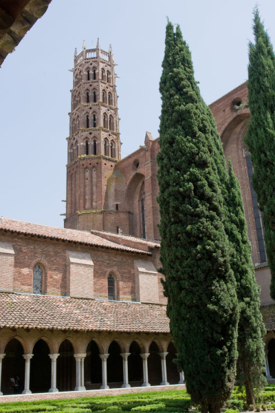 The church and its 14th-century cloister are built of brick