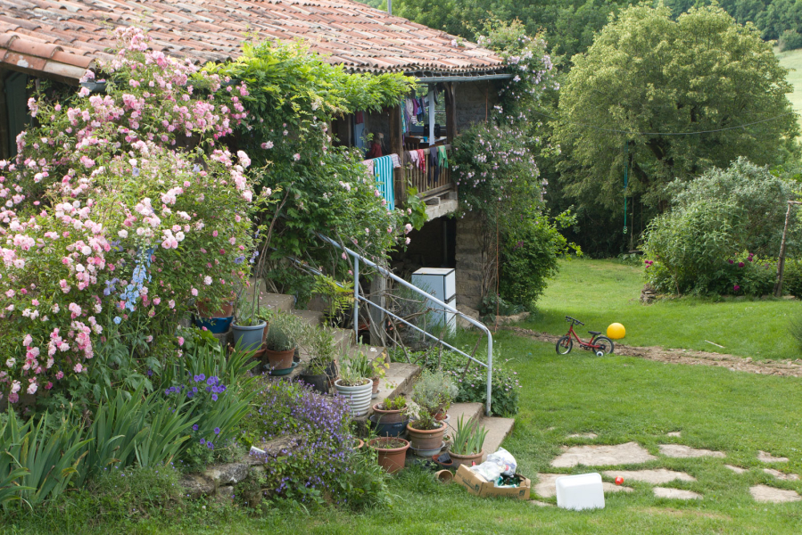 The house on a family farrm where Melissa volunteered, near the village of Saint Antonin Noble Val west of Toulouse