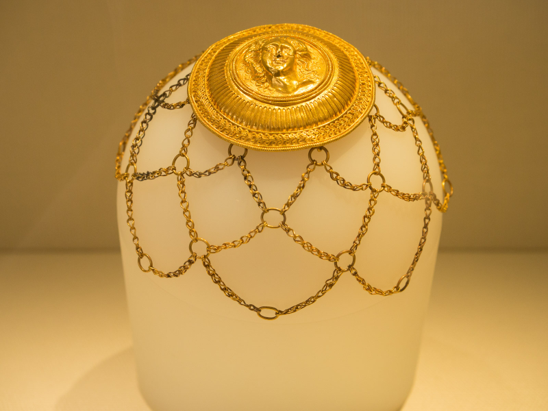 A gold hair ornament