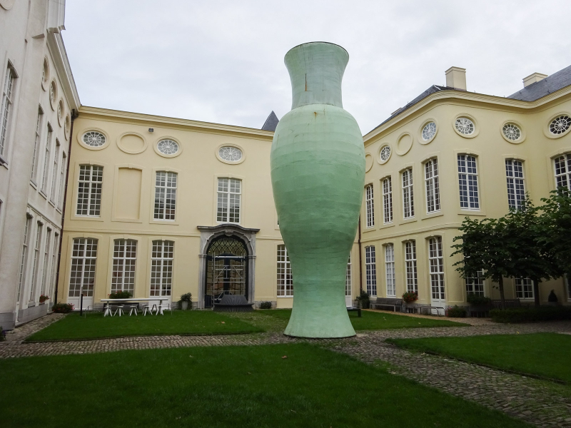 A playfully huge urn in the courtyard of the design museum