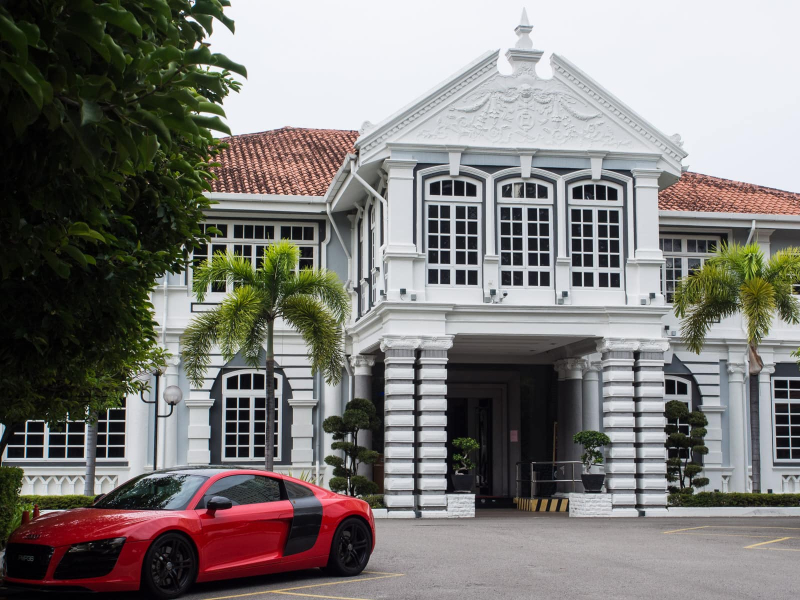 This mansion is now a sports club