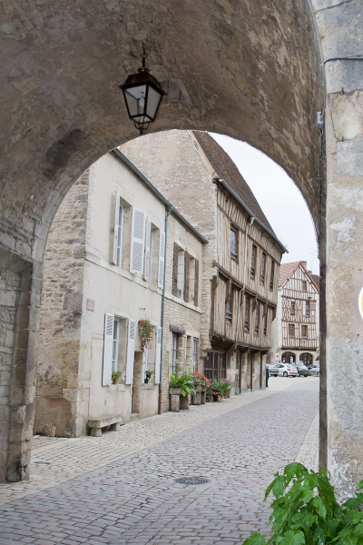 Gateway to the pretty little village of Noyers-sur-Serein
