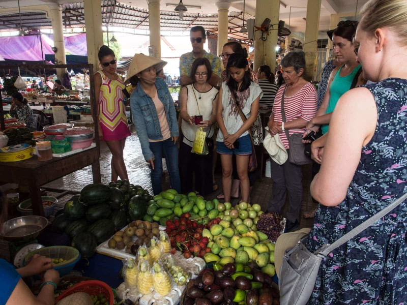 The tour began with a visit to a neighborhood street market to learn about local ingredients
