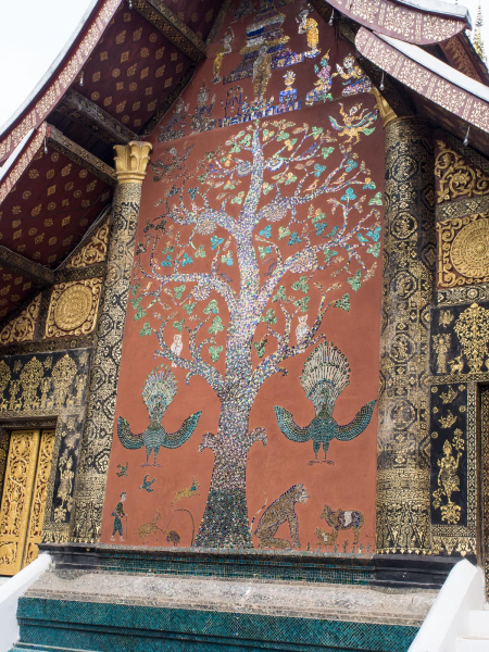 This mosaic on the back wall of the main temple depicts a tree of life