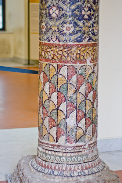 A mosaic-covered column from Pompeii in the Naples archeological museum