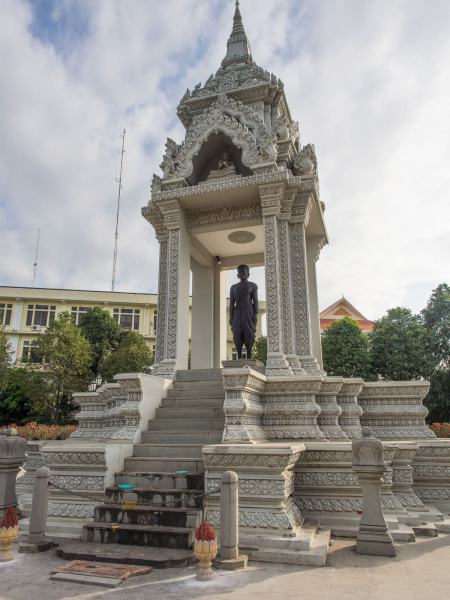 A memorial to Duan Penh, the widow who founded the sanctuary at Wat Phnom
