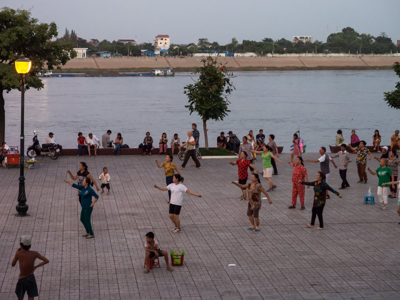 Jazzercise classes are held nightly on the riverfront