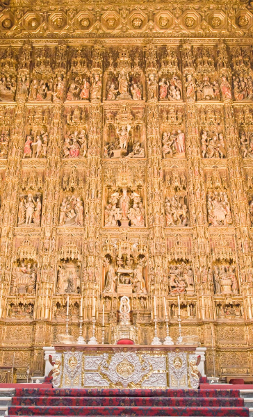 The altar has more than 200 carved figures.