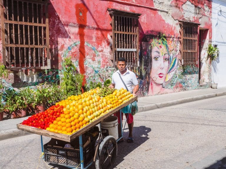 Eating in Colombia